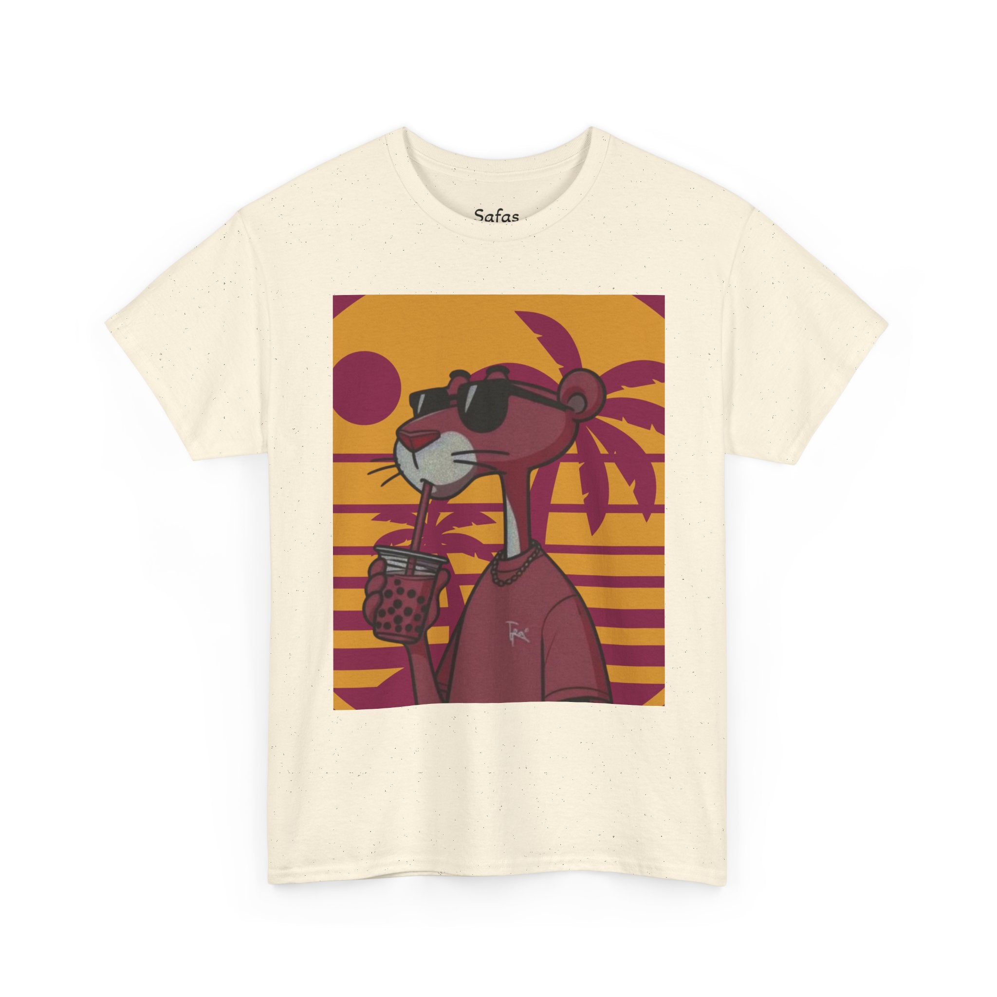 Natural t-shirt with a graphic of a panther wearing sunglasses and a hat on a sunset background, brand 'Sofas' visible.